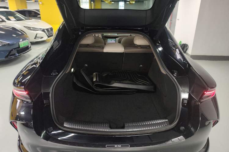 Used IM L6 2025 Pro Max model Trunk