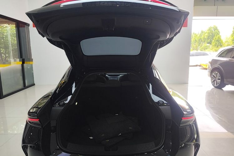 Used IM L6 2025 Max Trunk