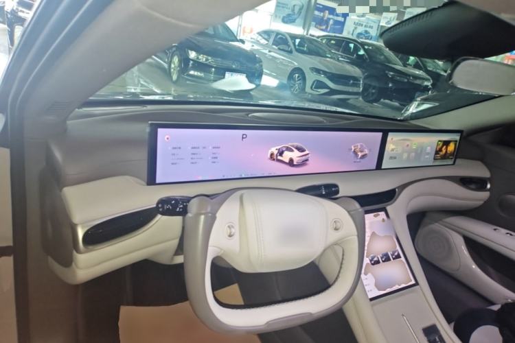 Used IM L6 2025 Max Center Console