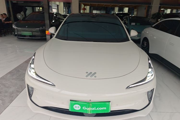 Used IM L6 2025 Ultra Model Front