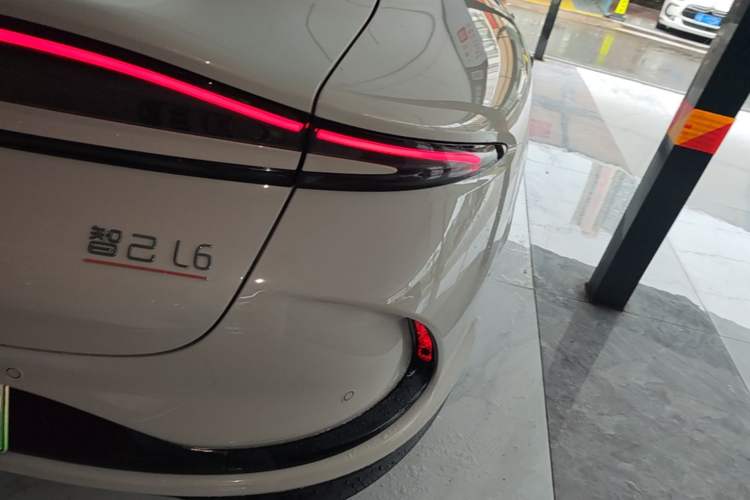 Used IM L6 2025 Ultra Model Right Rear Taillight