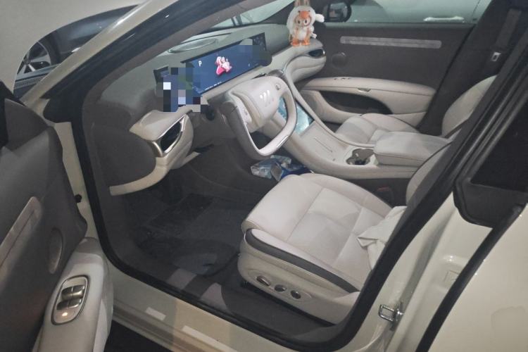 Used IM L6 2025 Max Left Front Seat