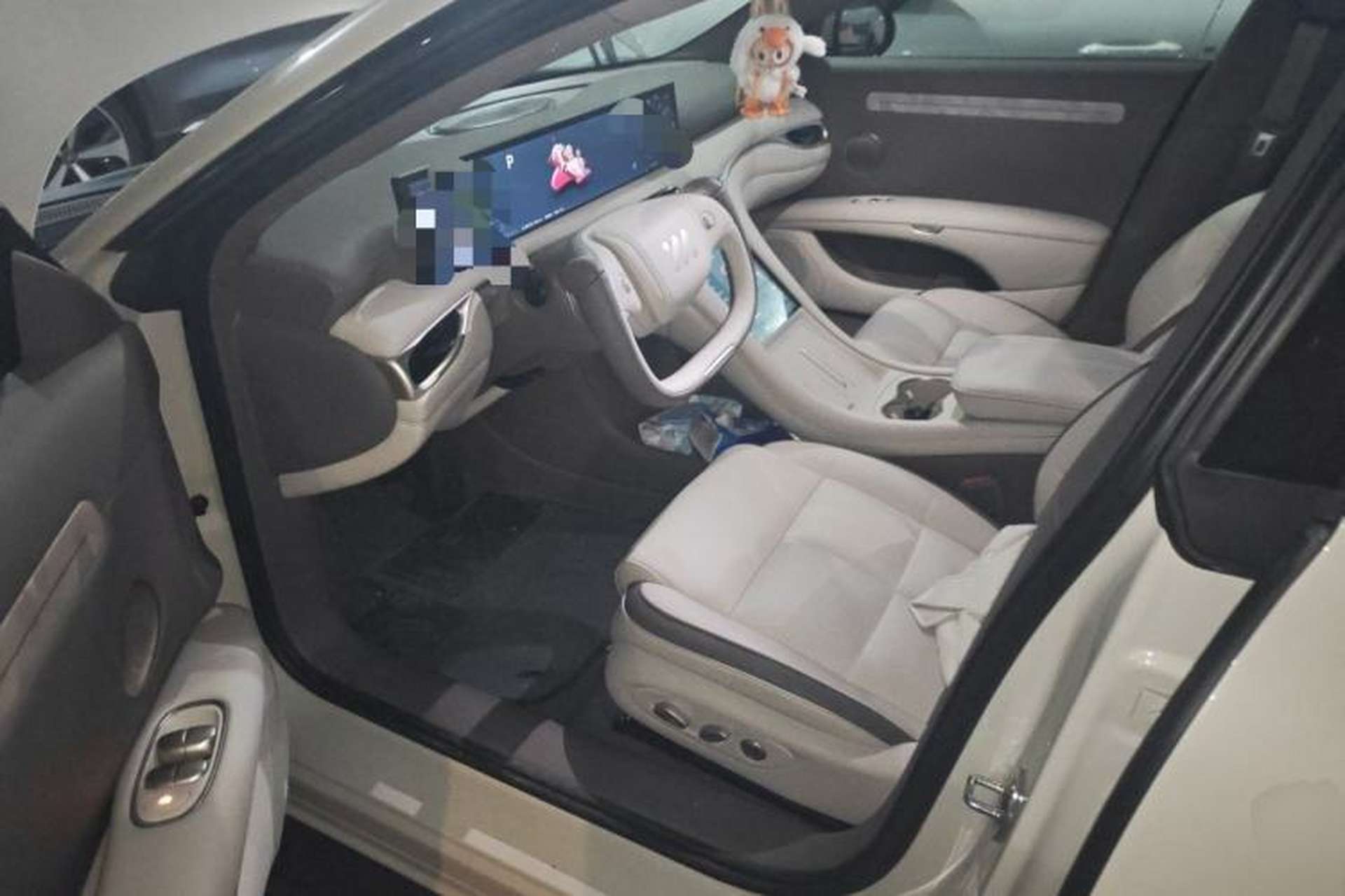 Used IM L6 2025 Max Left Front Seat