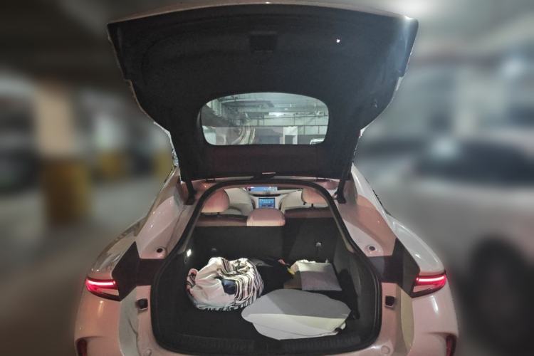 Used IM L6 2025 Max Trunk