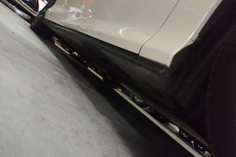 Used IM L6 2025 Max Chassis Front Right