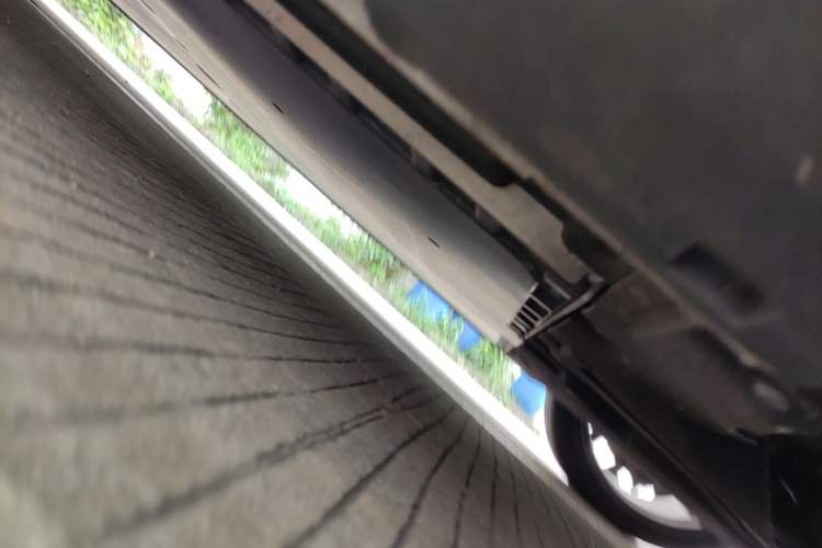 Used IM L6 2025 Ultra Model Chassis Front Right