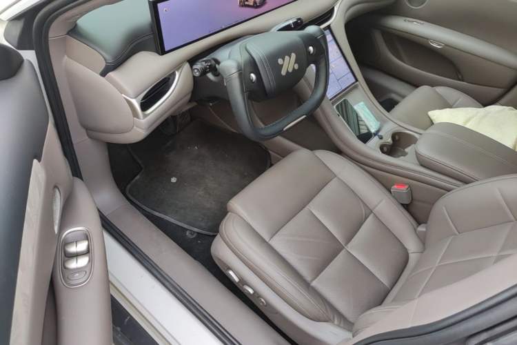 Used IM L6 2025 Ultra Model Driver Seat