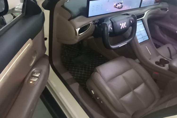 Used IM L6 2025 Ultra Model Driver Seat