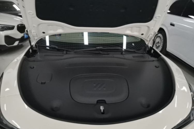 Used IM L6 2025 Pro Max model Engine Bay