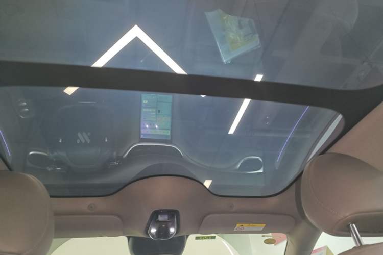 Used IM L6 2025 Ultra Model Headliner
