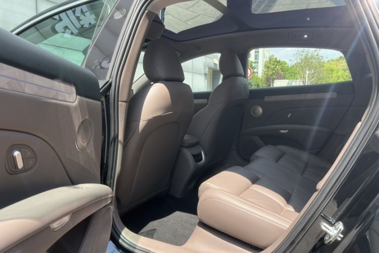 Used IM L6 2025 Ultra Model Interior 5
