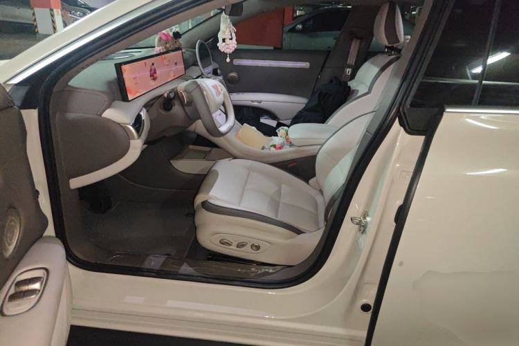 Used IM L6 2025 Max Left Front Seat