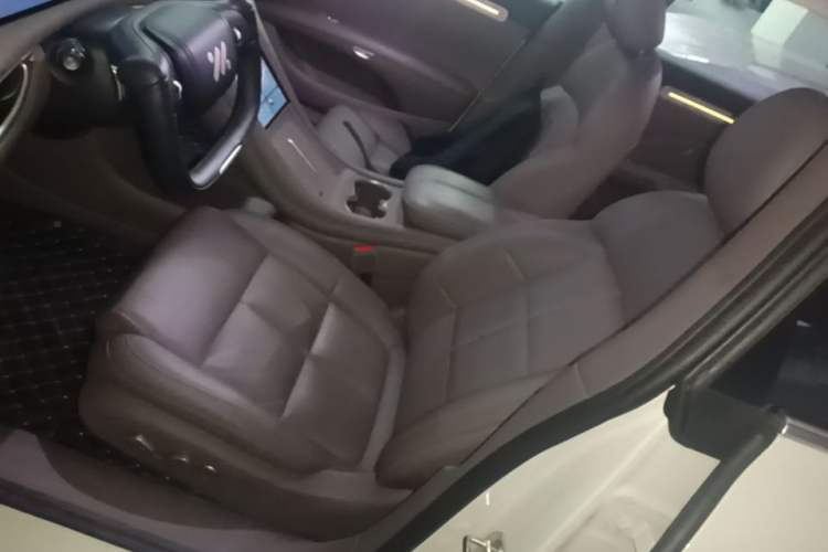 Used IM L6 2025 Ultra Model Left Front Seat