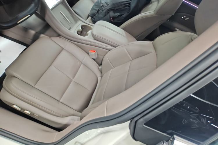 Used IM L6 2025 Ultra Model Left Front Seat