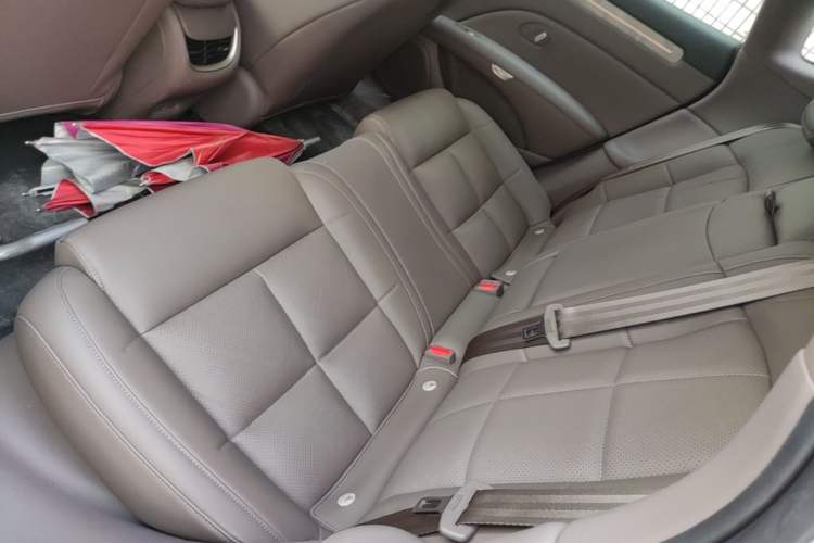 Used IM L6 2025 Ultra Model Left Rear Seat