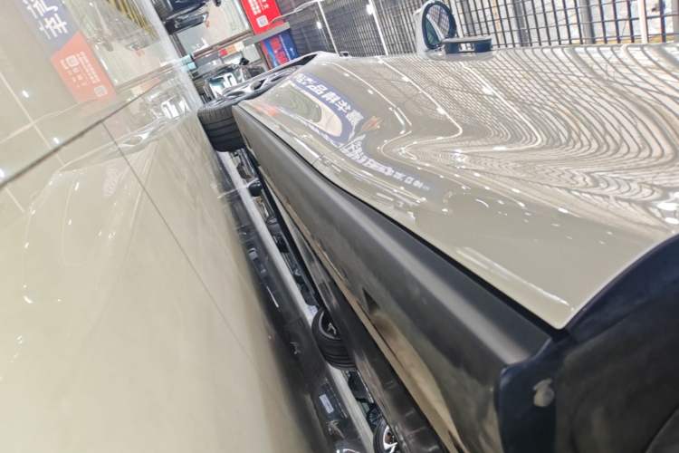 Used IM L6 2025 Ultra Model Left Side Sill