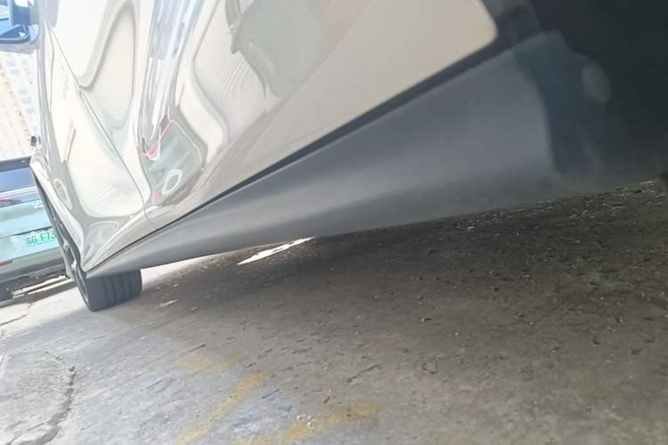 Used IM L6 2025 Ultra Model Left Side Sill