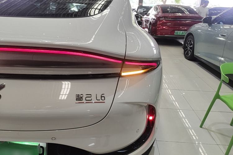 Used IM L6 2025 Ultra Model Right Rear Taillight