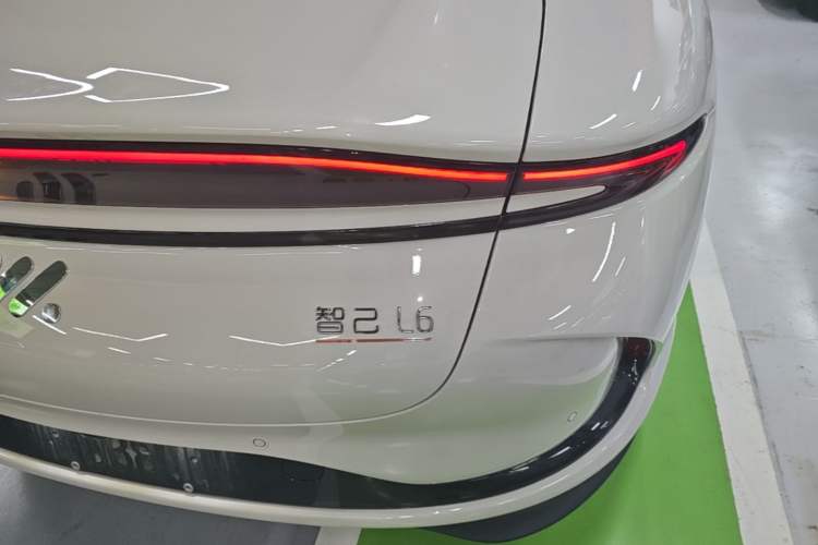 Used IM L6 2025 Ultra Model Right Rear Taillight