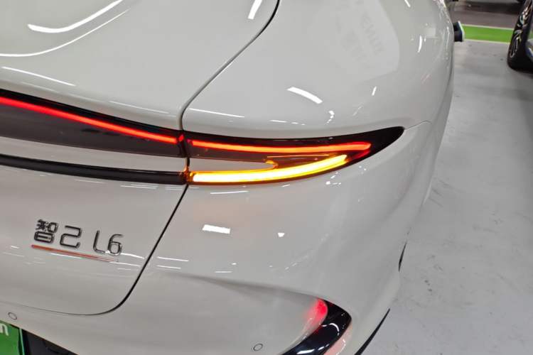 Used IM L6 2025 Ultra Model Right Rear Taillight