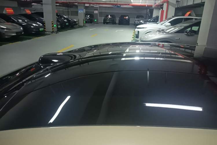 Used IM L6 2025 Ultra Model Roof