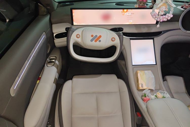 Used IM L6 2025 Max Steering Wheel