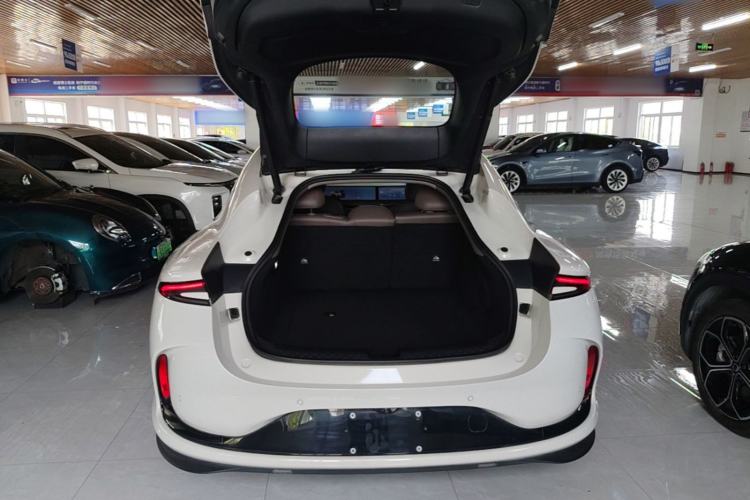 Used IM L6 2025 Ultra Model Trunk