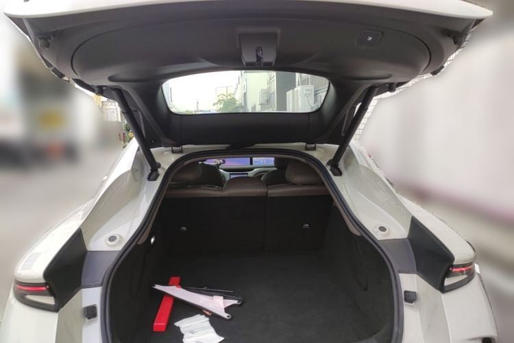 Used IM L6 2025 Ultra Model Trunk