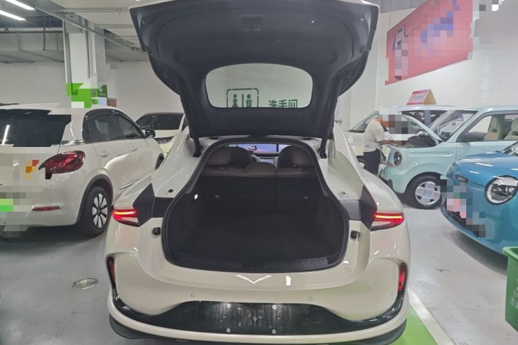Used IM L6 2025 Ultra Model Trunk