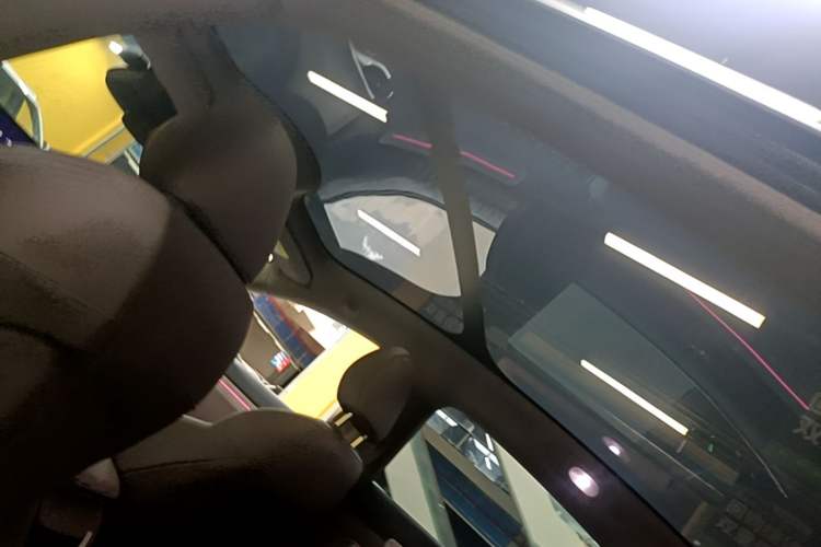 Used IM L6 2025 Max Headliner