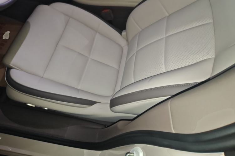 Used IM L6 2025 Max Left Front Seat