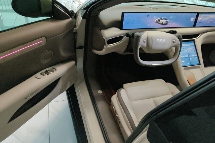 Used IM L6 2025 Max+ Driver Seat