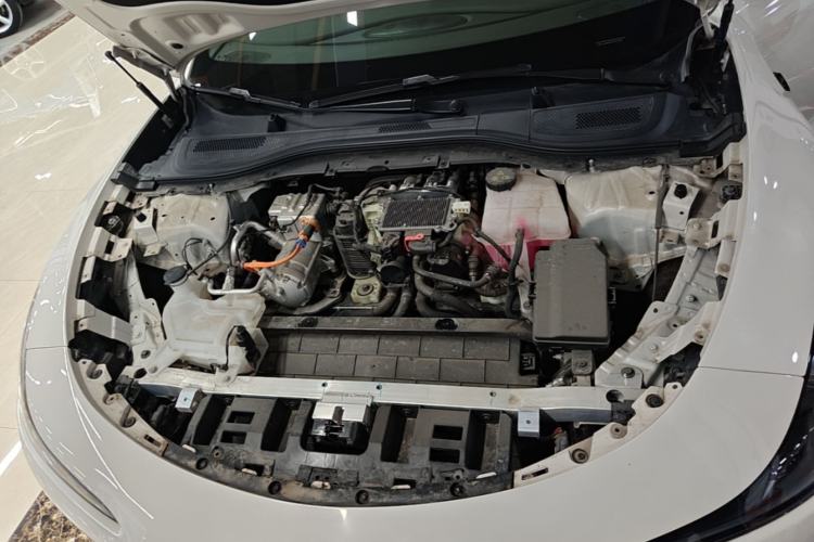 Used IM L6 2025 Pro Max model Engine Bay