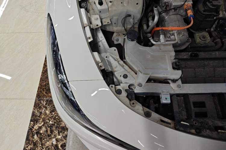 Used IM L6 2025 Pro Max model Engine Bay Right
