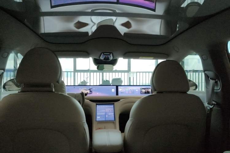 Used IM L6 2025 Max+ Headliner