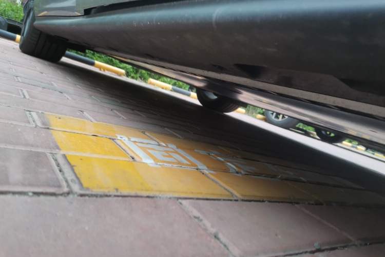 Used IM L6 2025 Max Chassis Front Right