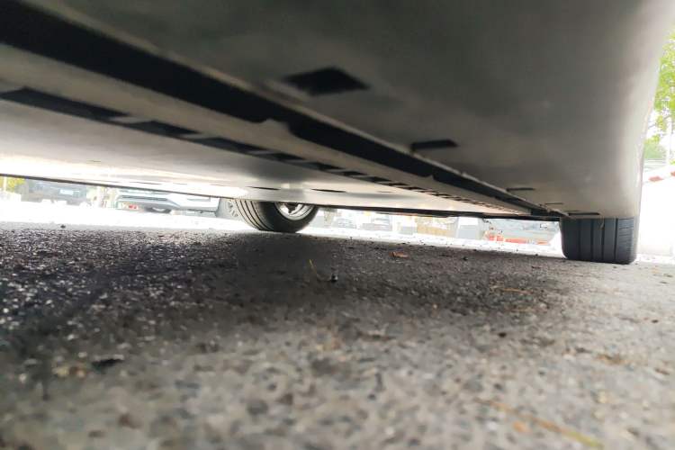 Used IM L6 2025 Max+ Chassis Front Right