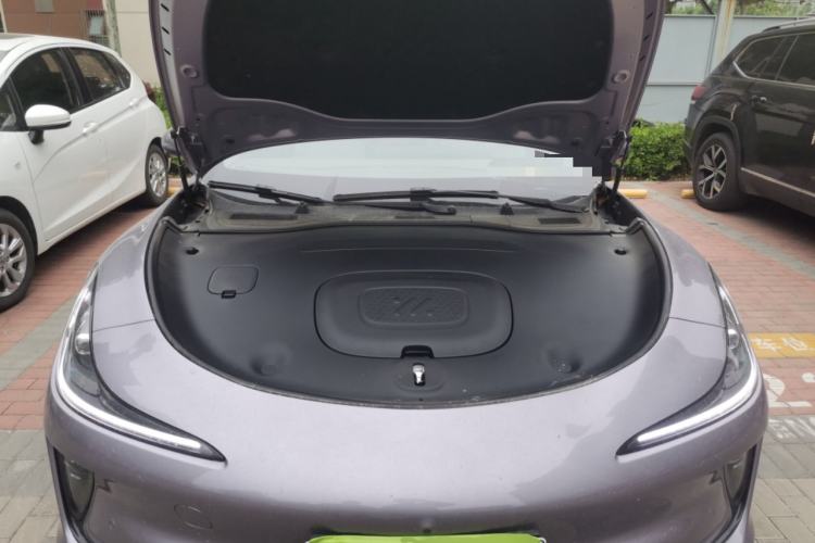 Used IM L6 2025 Max Engine Bay