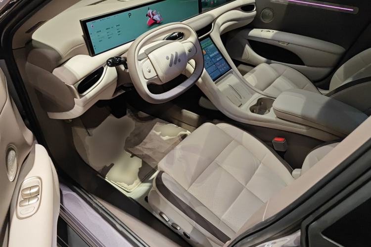 Used IM L6 2025 Ultra Model Left Front Seat