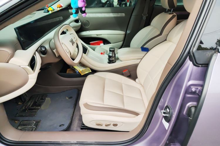 Used IM L6 2025 Max+ Left Front Seat