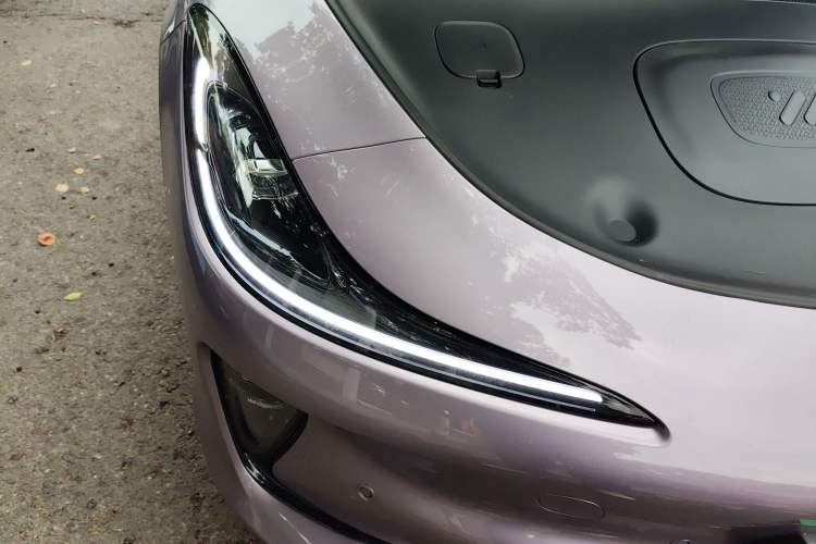 Used IM L6 2025 Max+ Right Front Headlight