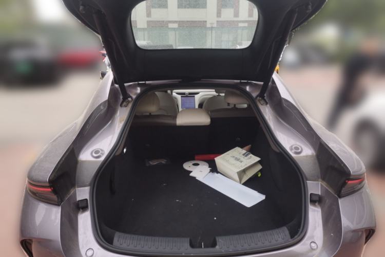 Used IM L6 2025 Max Trunk
