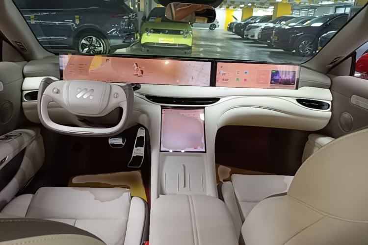 Used IM L6 2025 Max+ Center Console