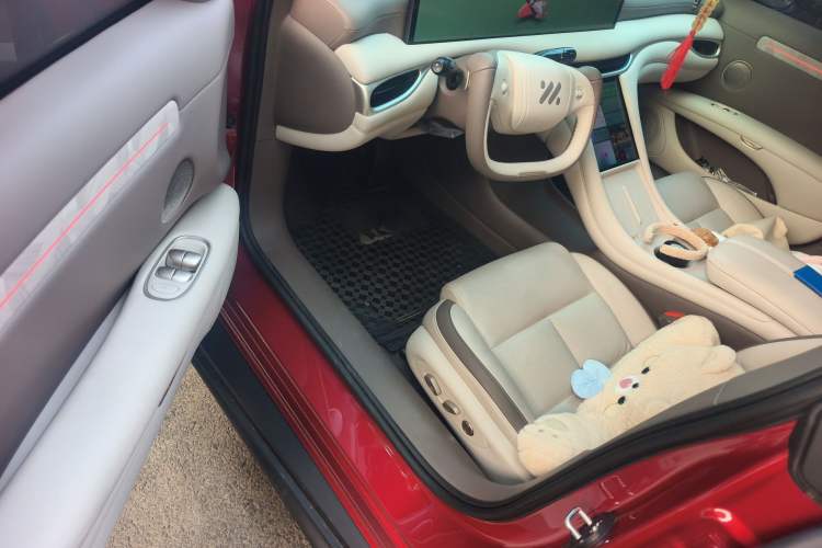 Used IM L6 2025 Max Driver Seat