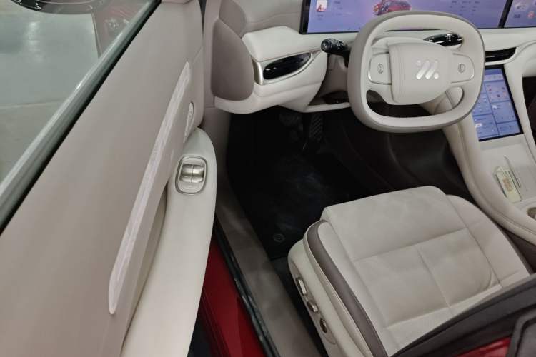 Used IM L6 2025 Max+ Driver Seat
