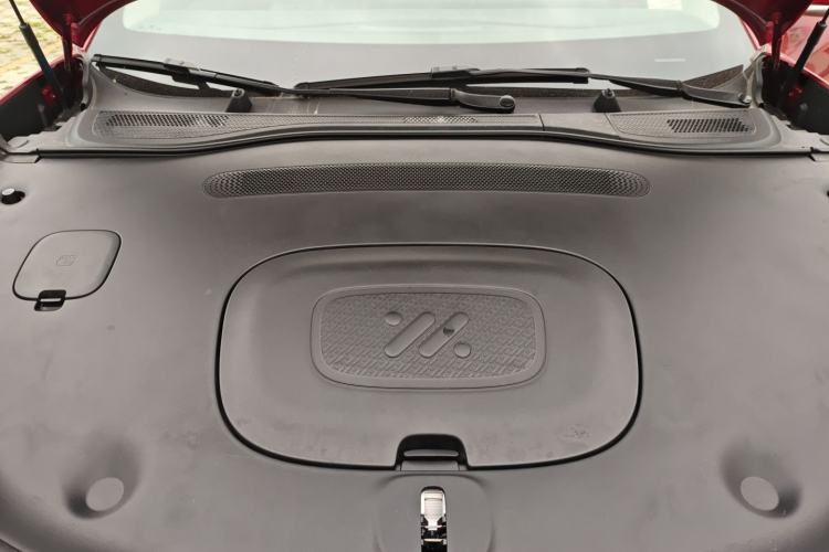 Used IM L6 2025 Pro Max model Engine Bay