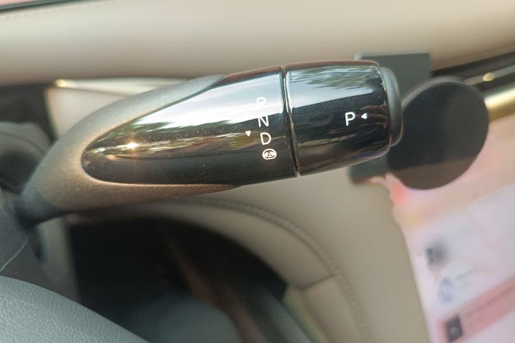Used IM L6 2025 Max Gear Lever