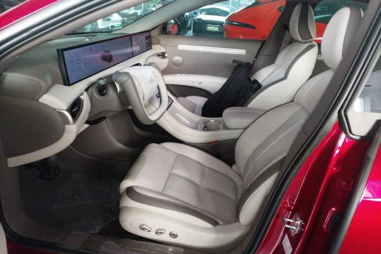 Used IM L6 2025 Max+ Left Front Seat