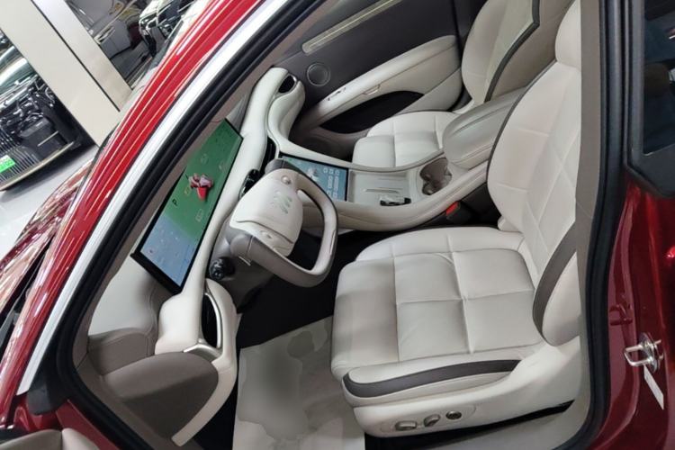 Used IM L6 2025 Max Left Front Seat