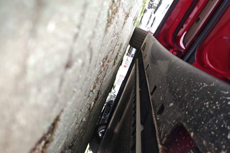 Used IM L6 2025 Pro Max model Left Side Sill